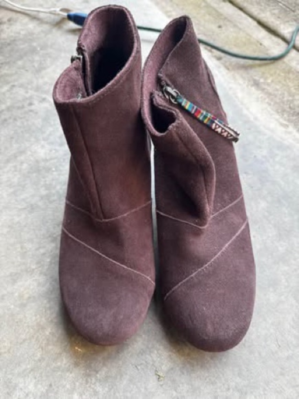 BOBS Desert Wedge Suede Ankle Boots Women’s Size 10